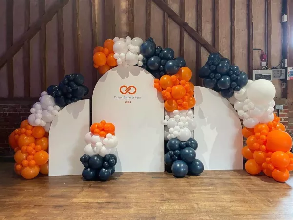 Corporate balloon decoration: a modern and flexible solution for business events
