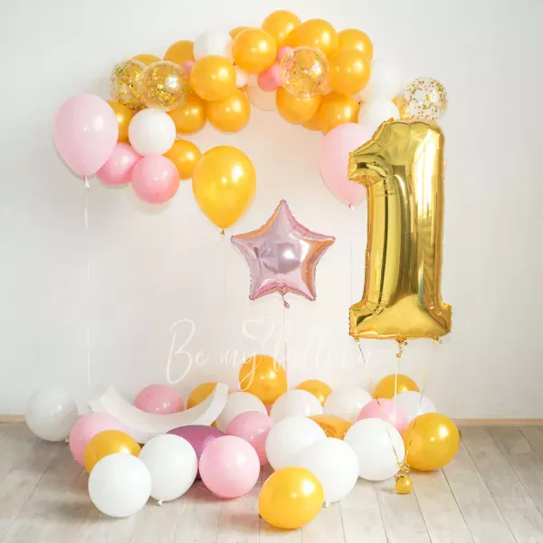 1 Year Old balloon bouquet photozone 
